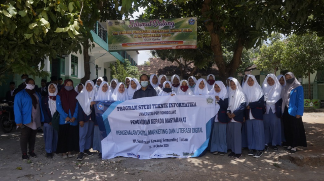 Pengabdian Masyarakat Ma Sumbersari Kowang “Sosialisasi Digital marketing dan Literasi Digital”