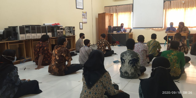 PENGENALAN PROGRAM STUDI DAN PRAKTIKUM PPSP 2020 TEKNIK INFORMATIKA UNIVERSITAS PGRI RONGGOLAWE TUBAN