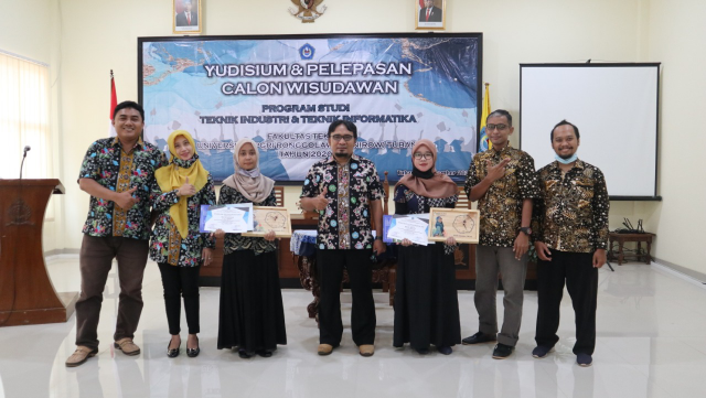 YUDISIUM Dan PELEPASAN CALON WISUDAWAN FAKULTAS  TEKNIK UNIVERSITAS PGRI RONGGOLAWE TUBAN