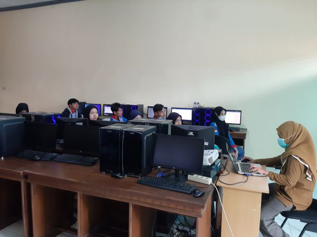 Pelatihan Hard Skill Ms. Office Word dan Excel Pengurus HIMA-TIF