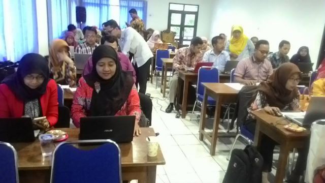 Pelatihan Website Unirow